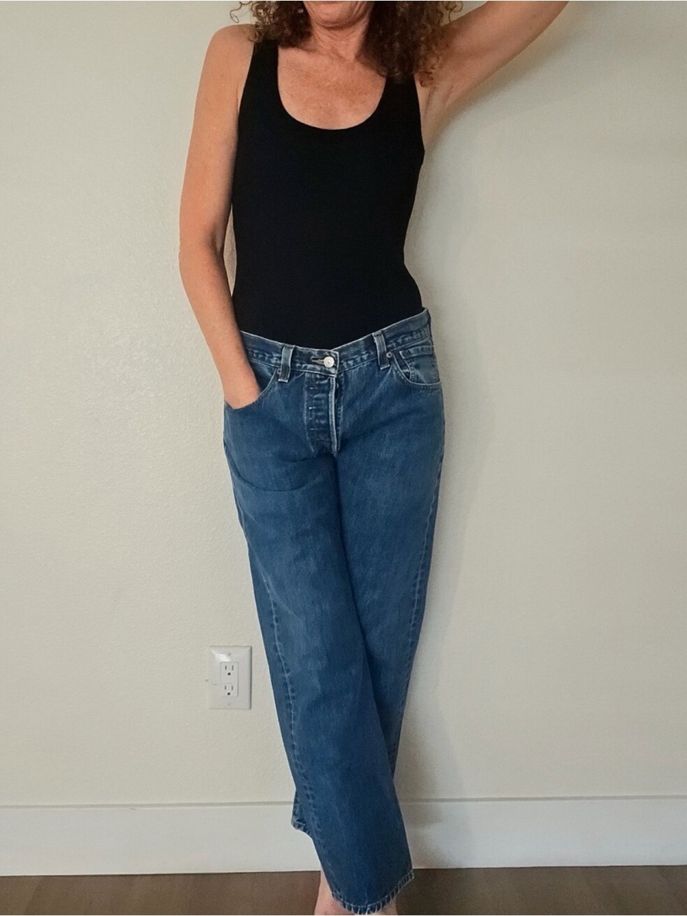 Vintage/Y2K Levi’s 501 Button Fly Straight-Leg Naturally Distressed Jeans - Picture 3 of 16